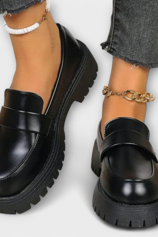 מוקסינים לנשים בעיצוב אורטופדי עם עקבי סטן