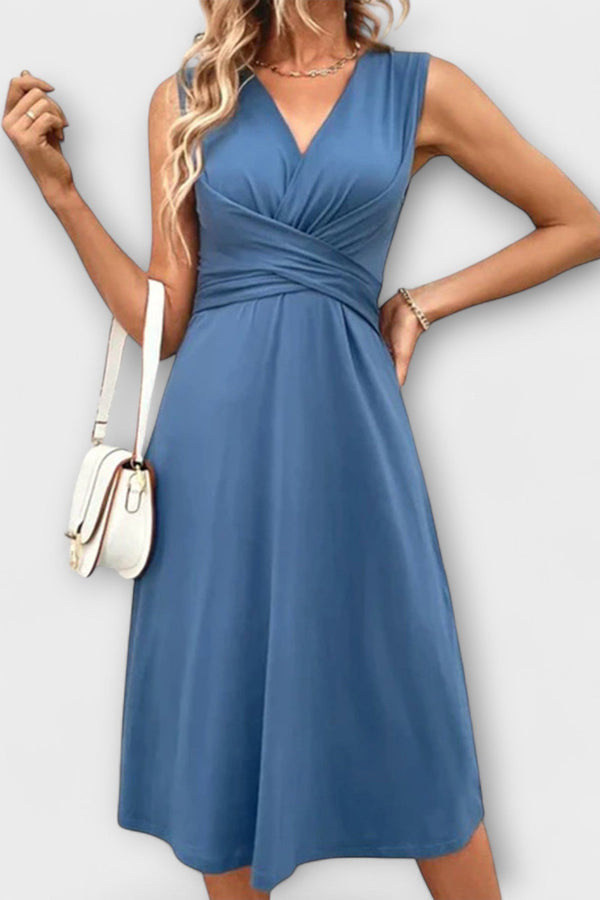 לינה - שמלת קיץ עם חיתוך ויק