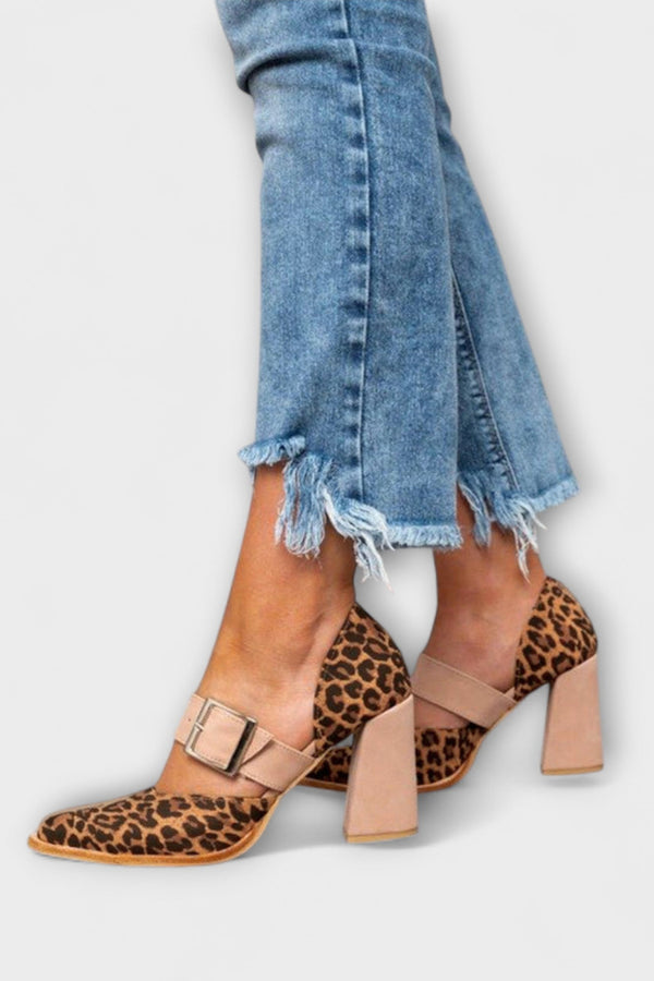 אבנו - סנדלי נמר עם עקב