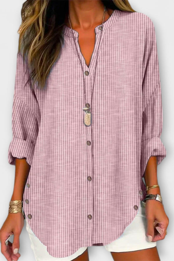 לוצידה – טופ עם צווארון V בסגנון אלגנטי עם דוגמת פסים קלאסית