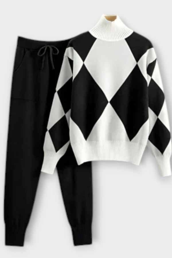 לורה - חליפה אלגנטית